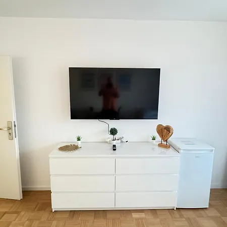 Monteur & Messezimmer Ratingen-Duesseldorf Экстерьер фото
