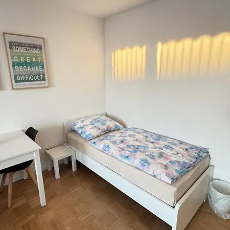 Monteur & Messezimmer Ratingen-Duesseldorf Экстерьер фото